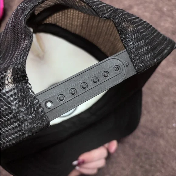 Smiley Face Trucker Hat nwot adjustable SnapBack - Picture 2 of 4